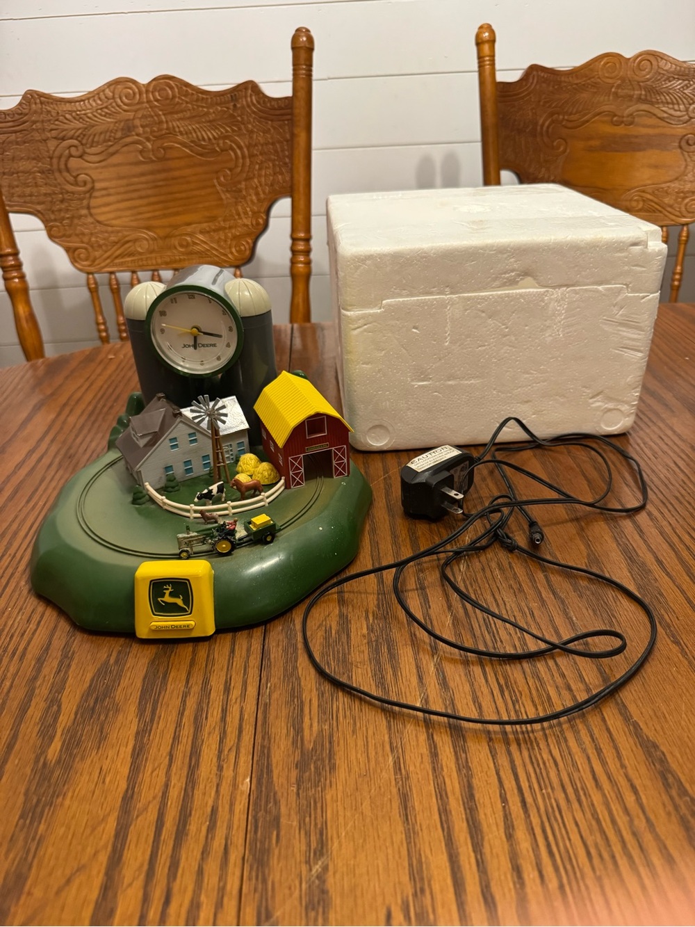 John Deere Electrical Alarm Clock, Farm House, Barn With Tractor And Trailer